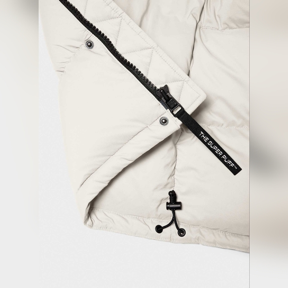 Aritzia The Super Puff™ LoHip Vest - cliMATTE™ - Picture 12 of 16